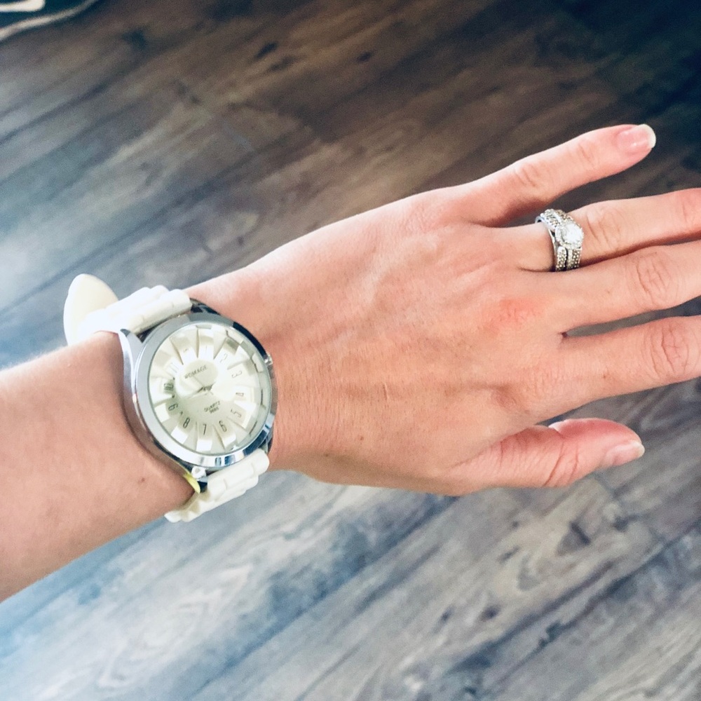 Womage Watch!